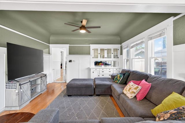 29 W Maple St, Stockton, CA 95204