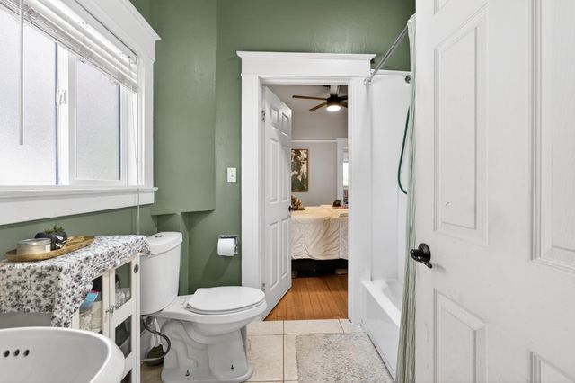 29 W Maple St, Stockton, CA 95204