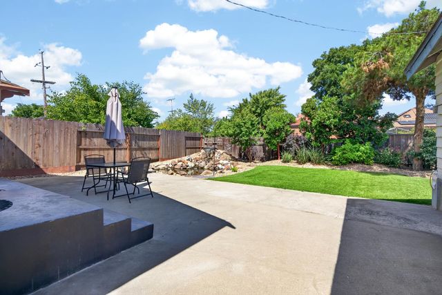 29 W Maple St, Stockton, CA 95204