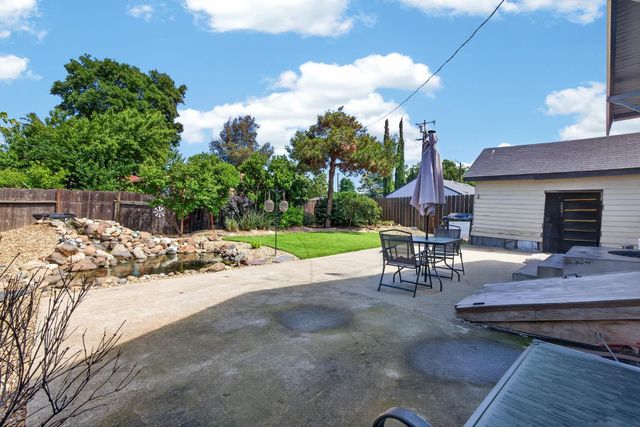 29 W Maple St, Stockton, CA 95204