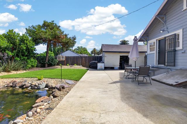 29 W Maple St, Stockton, CA 95204