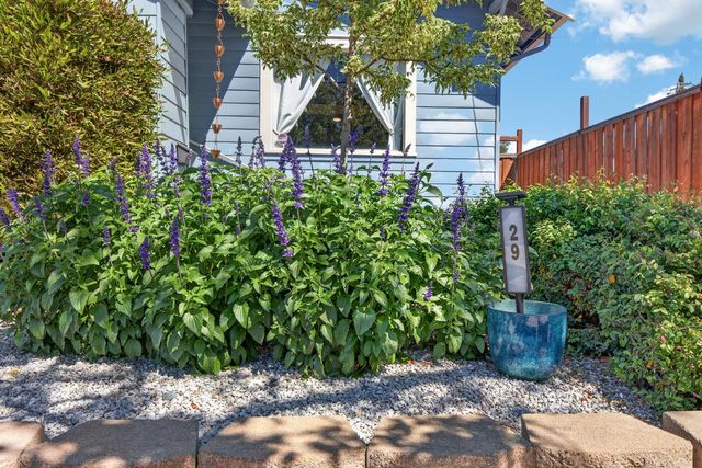 29 W Maple St, Stockton, CA 95204