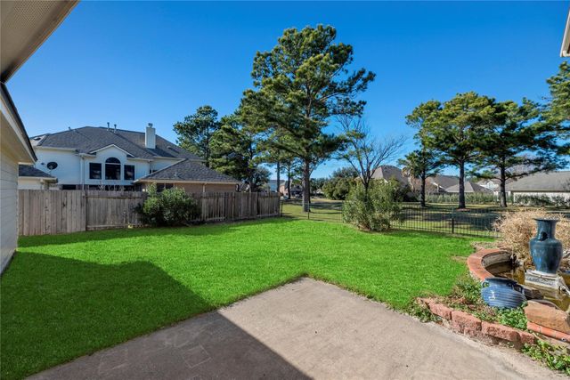 17411 Lonesome Dove Trail, Houston, TX 77095