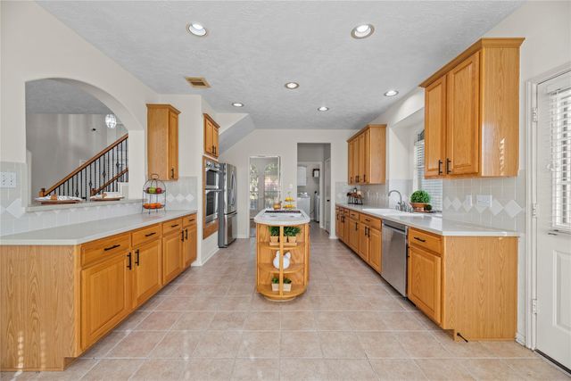 17411 Lonesome Dove Trail, Houston, TX 77095