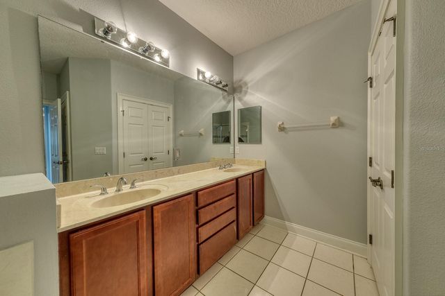 7340 REGINA WAY, Orlando, FL 32819