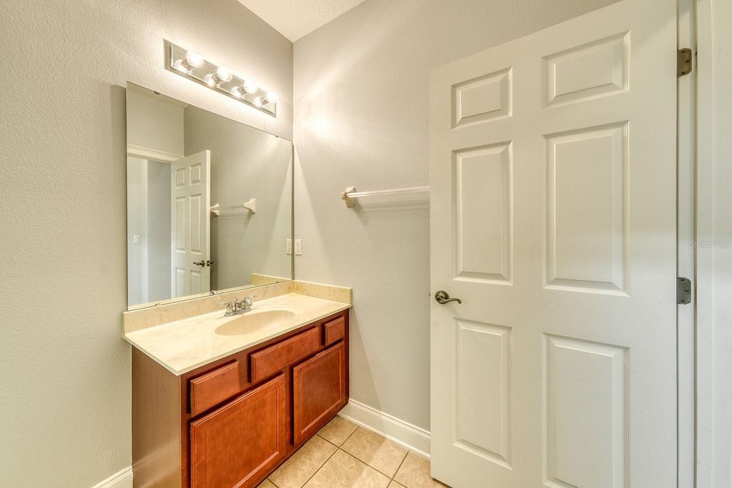 Image 12 of property listing at 7340 REGINA WAY, Orlando, FL 32819