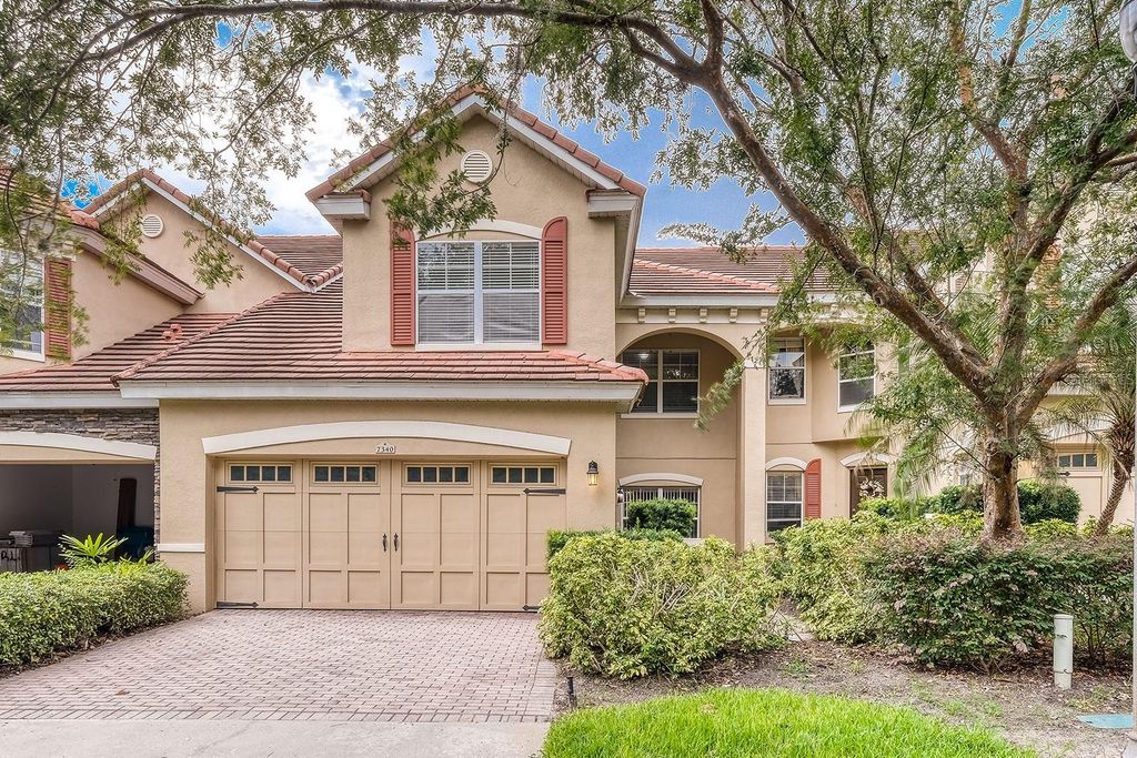 Image 3 of property listing at 7340 REGINA WAY, Orlando, FL 32819