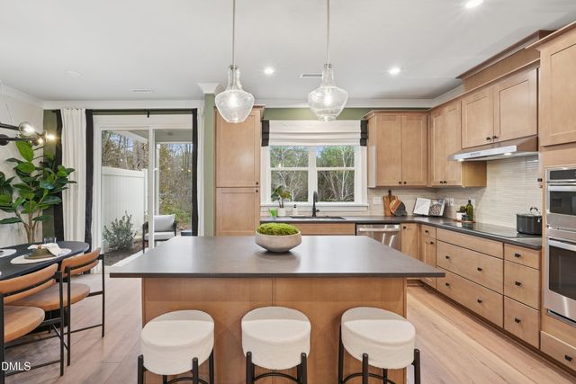 158 Pinnacle Drive, Chapel Hill, NC 27516
