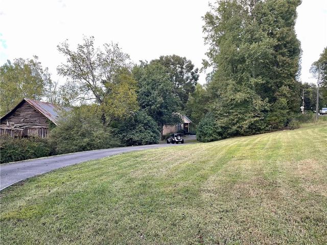 866 Sugar Valley Road, Cartersville, GA 30120