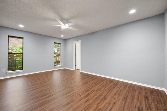 2811 Valparaiso Trail, Arlington, TX 76017