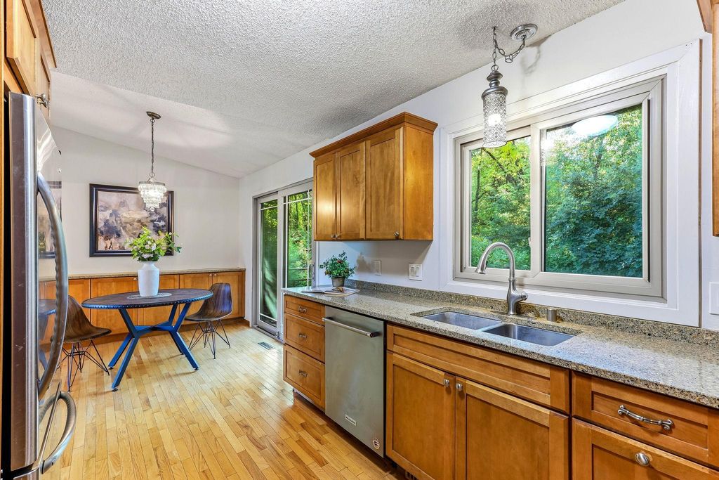 762 Elrene Court, Eagan, MN 55123 — photo 3
