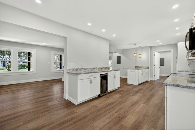 1863 Sandcroft Drive, Charleston, SC 29407