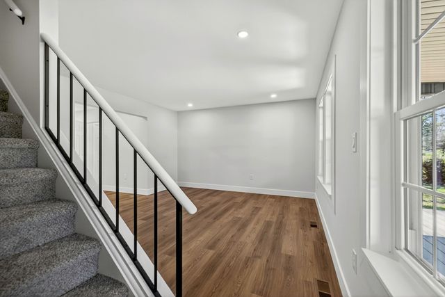 1863 Sandcroft Drive, Charleston, SC 29407