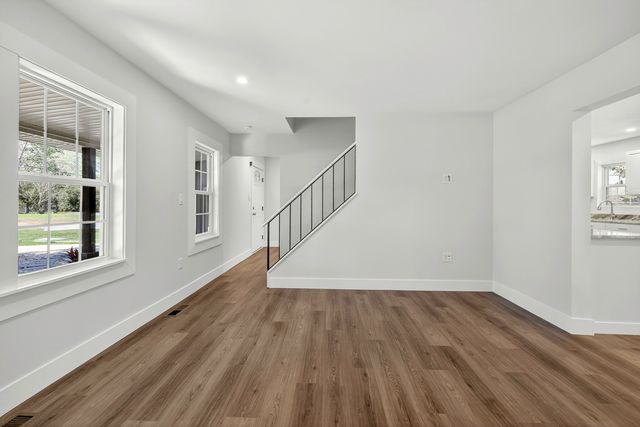 1863 Sandcroft Drive, Charleston, SC 29407