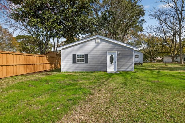 1863 Sandcroft Drive, Charleston, SC 29407