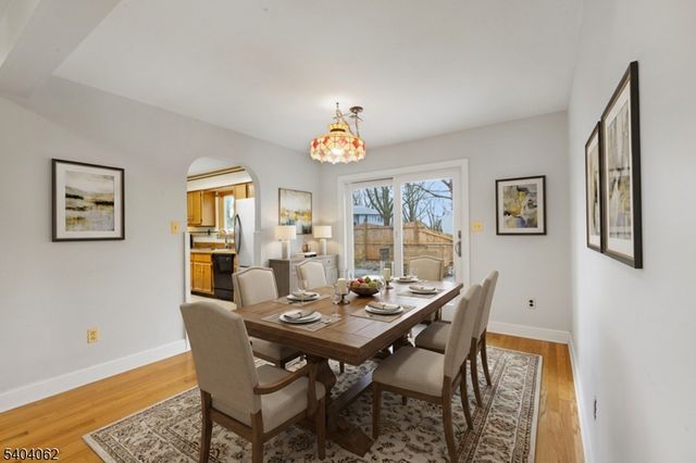 242 Powderhorn Drive, Lopatcong Twp., NJ 08865