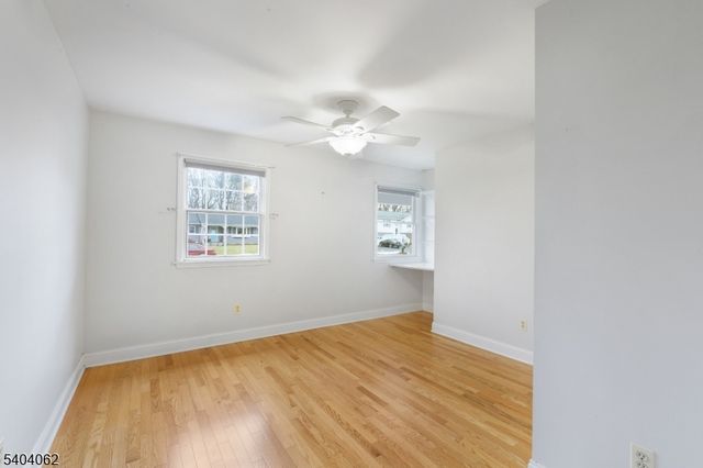 242 Powderhorn Drive, Lopatcong Twp., NJ 08865