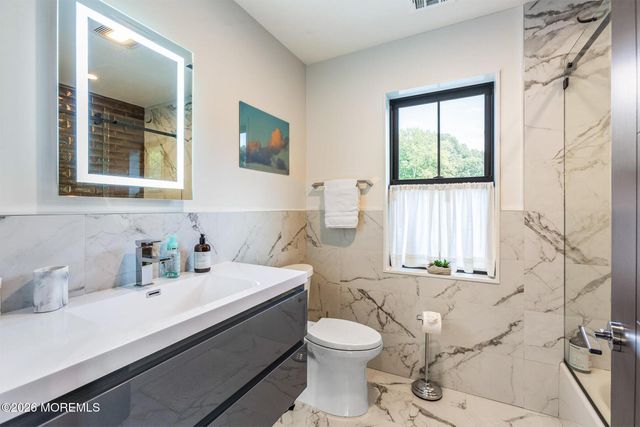 1320 Charles Street, Point Pleasant, NJ 08742