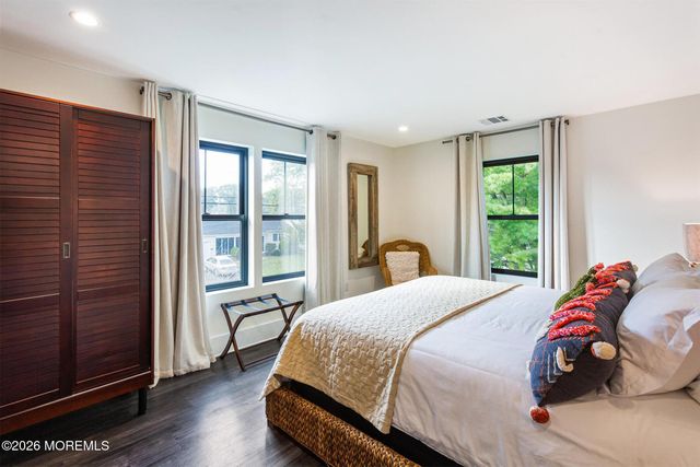 1320 Charles Street, Point Pleasant, NJ 08742