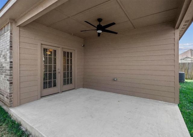 15215 Snowdrop Field Drive, Humble, TX 77396