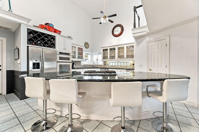 217 Baywood Street, Shoreacres, TX 77571