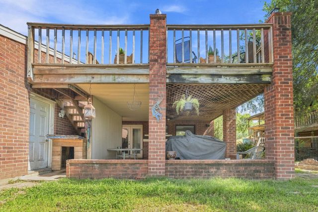 217 Baywood Street, Shoreacres, TX 77571