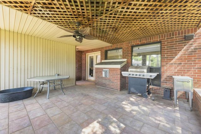217 Baywood Street, Shoreacres, TX 77571