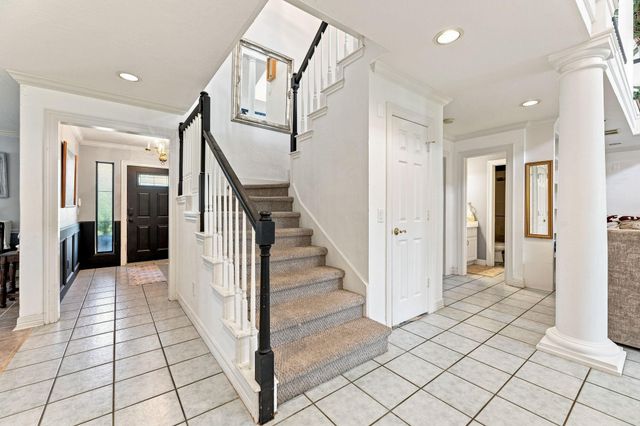 217 Baywood Street, Shoreacres, TX 77571