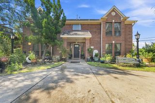 217 Baywood Street, Shoreacres, TX 77571
