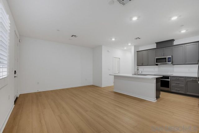 4239 S Gasly Paseo, Ontario, CA 91762