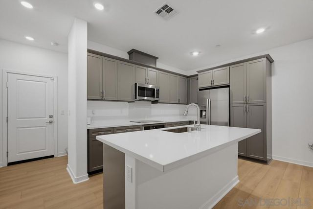 4239 S Gasly Paseo, Ontario, CA 91762