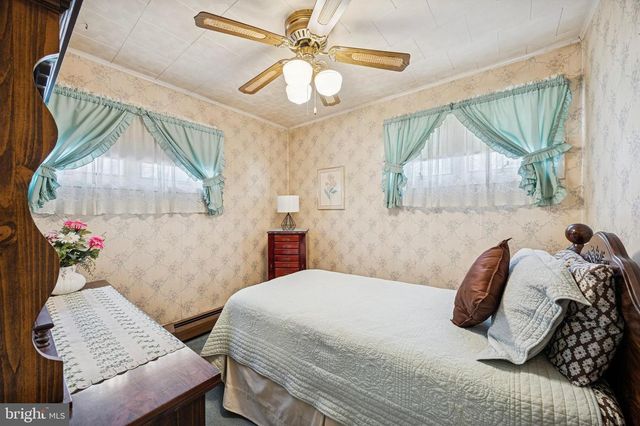 223 ALDEN AVE, Morrisville, PA 19067