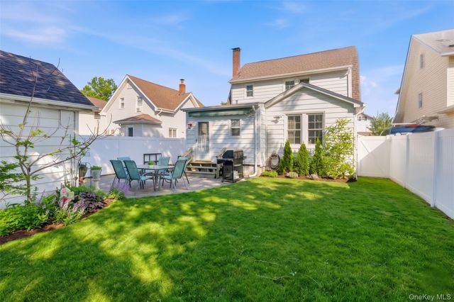 2913 Davis Street, Oceanside, NY 11572
