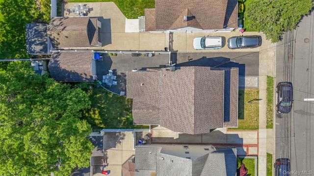 2913 Davis Street, Oceanside, NY 11572