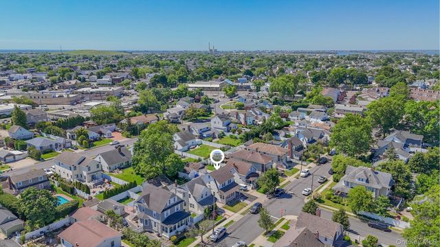 2913 Davis Street, Oceanside, NY 11572