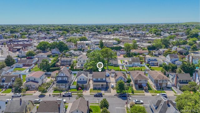 2913 Davis Street, Oceanside, NY 11572