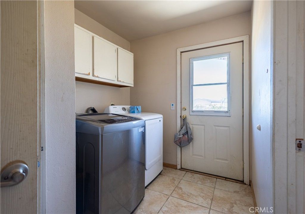 Image 14 of property listing at 3809 Hanford, Yucca Valley, CA 92284