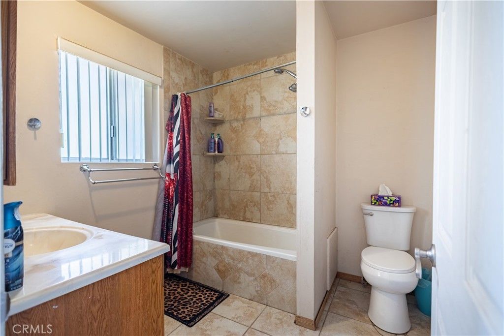 Image 17 of property listing at 3809 Hanford, Yucca Valley, CA 92284