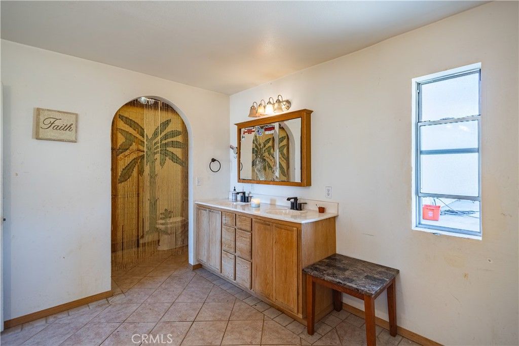 Image 27 of property listing at 3809 Hanford, Yucca Valley, CA 92284
