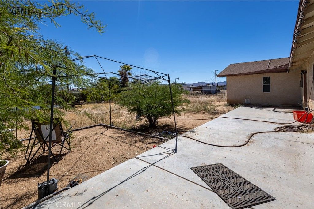 Image 36 of property listing at 3809 Hanford, Yucca Valley, CA 92284
