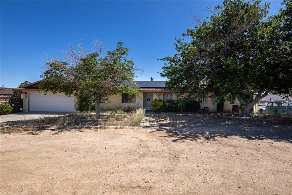 Image 5 of property listing at 3809 Hanford, Yucca Valley, CA 92284
