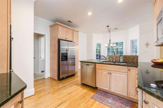 9325 Spinnaker Lane, Gainesville, GA 30506