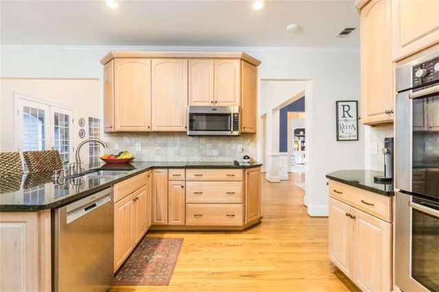 9325 Spinnaker Lane, Gainesville, GA 30506