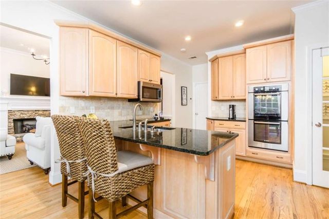 9325 Spinnaker Lane, Gainesville, GA 30506