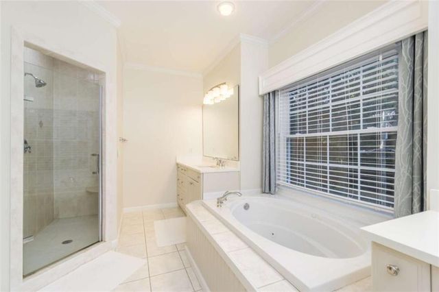 9325 Spinnaker Lane, Gainesville, GA 30506