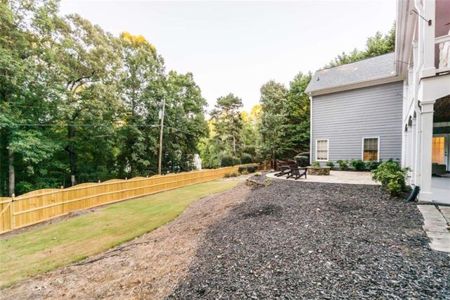9325 Spinnaker Lane, Gainesville, GA 30506