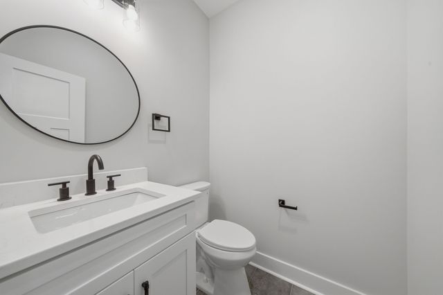5022 Royal View Way, Clarksville, TN 37040