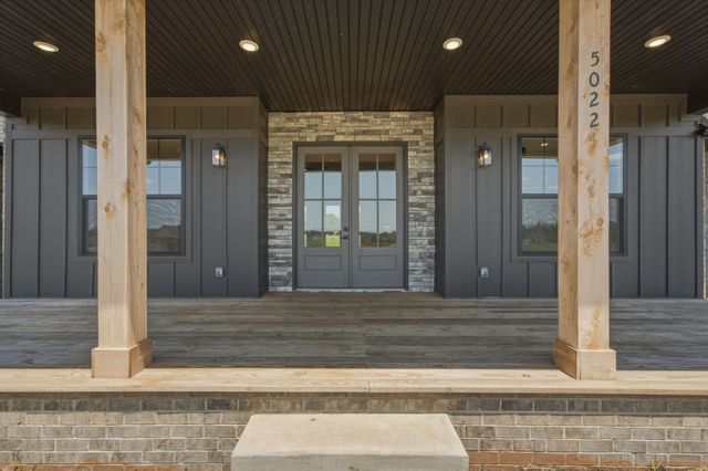 5022 Royal View Way, Clarksville, TN 37040