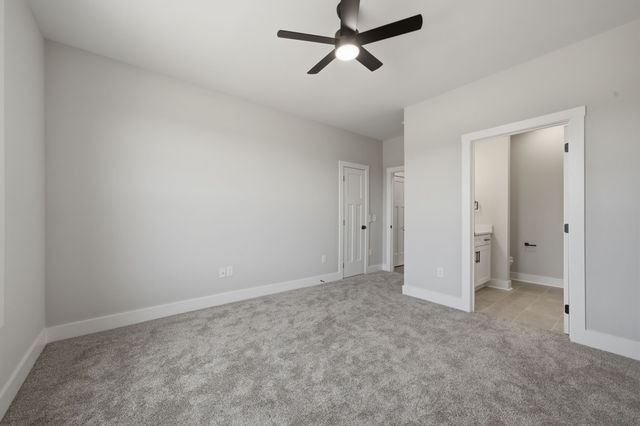 5022 Royal View Way, Clarksville, TN 37040