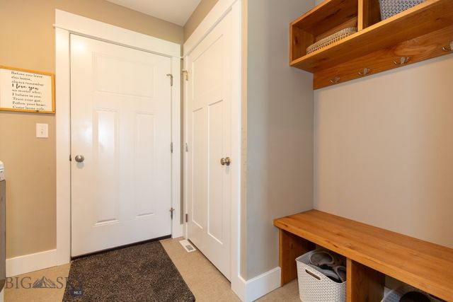 358 Pioneer Crossing Blvd, Manhattan, MT 59741